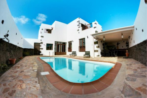 Charming House in Tinajo with Private Pool